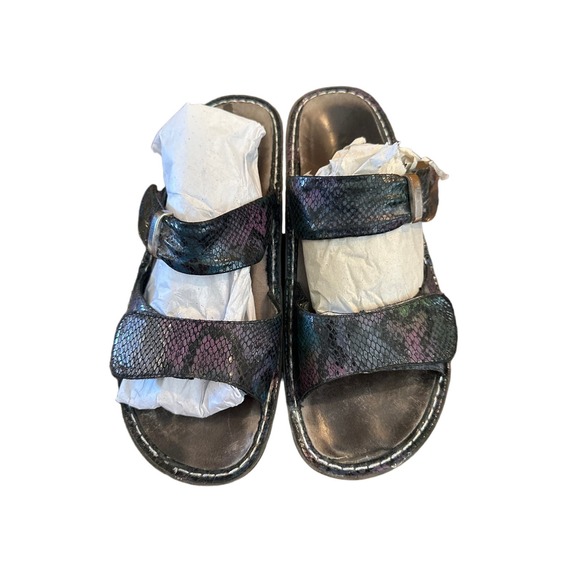 Alegria Shoes - Women’s Alegria Snake Print Sandals. Size 10